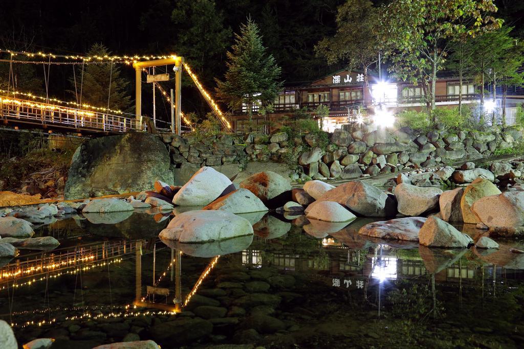 Shinzanso Hotel Такаяма Екстериор снимка