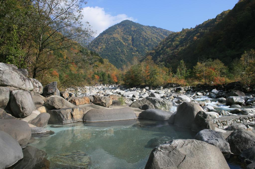 Shinzanso Hotel Такаяма Екстериор снимка